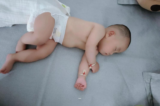 偃师宝宝多大开始游泳